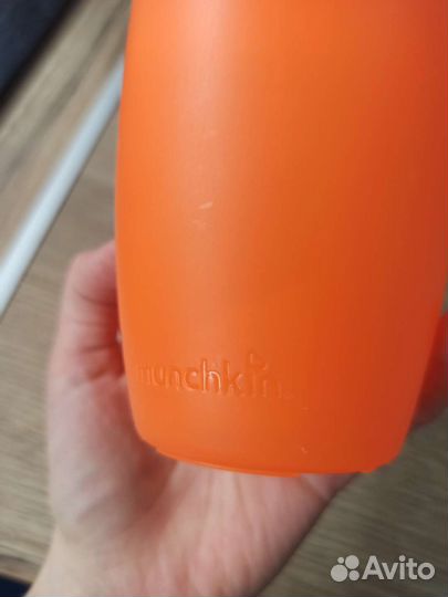 Поильник непроливайка munchkin