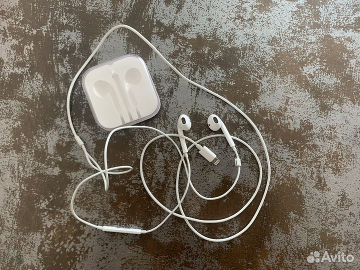 Наушники apple earpods