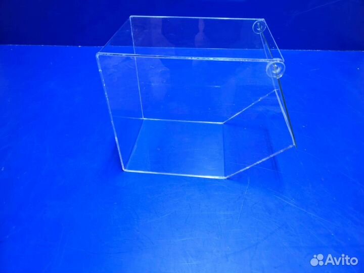 Диспенсер из оргстекла