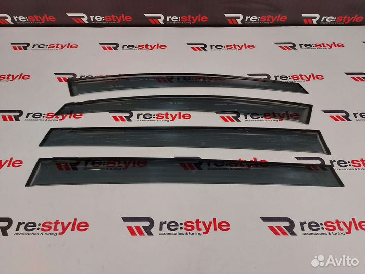 Ветровики Toyota Wish 10 03-08г Kanglong