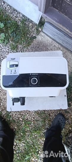 Проточный водонагреватель Аристон