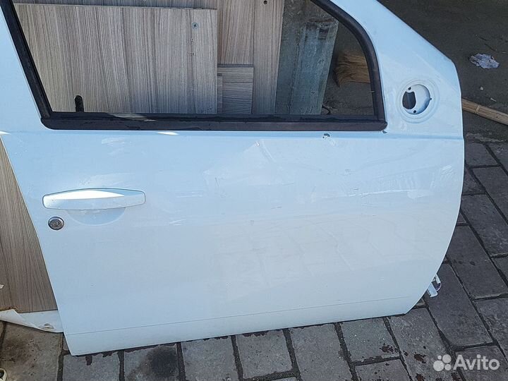 Renault duster - дверь передняя правая