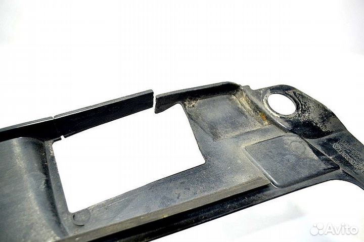 Крышка стойки A, правая scania G-series (01.04)