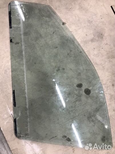 Опуское стекло переднее левое гранта калина веста