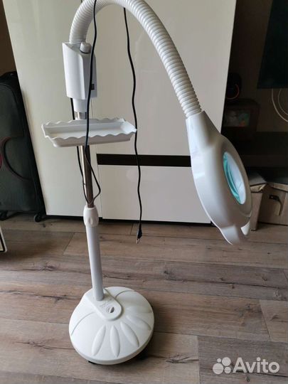 Лампа лупа напольная