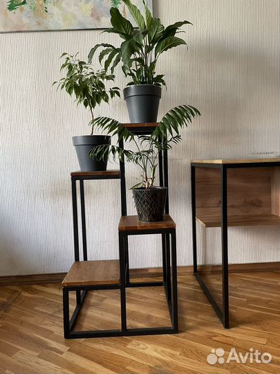 Подставка / лесенка для цветов комнатных