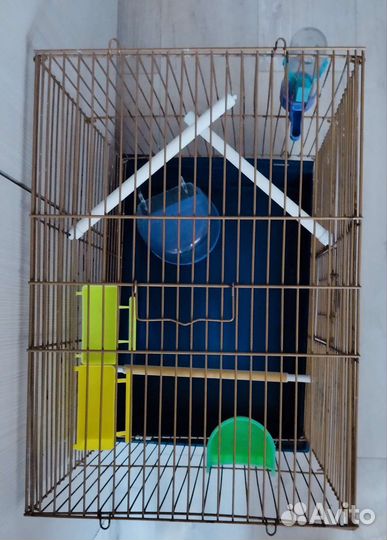 Большая клетка для птиц