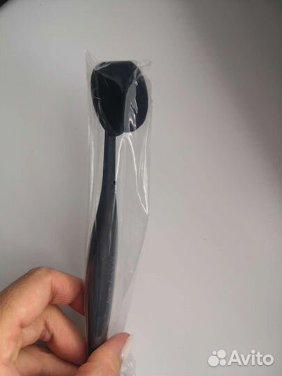 Многофункциональная кисть для тона и контуринга