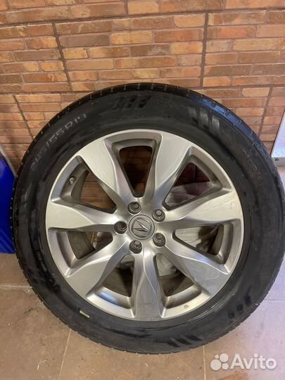 Продаю диски с резиной Акура мдх 2014 г 4 шт