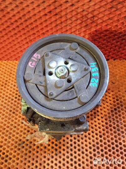 Компрессор кондиционера Nissan Almera