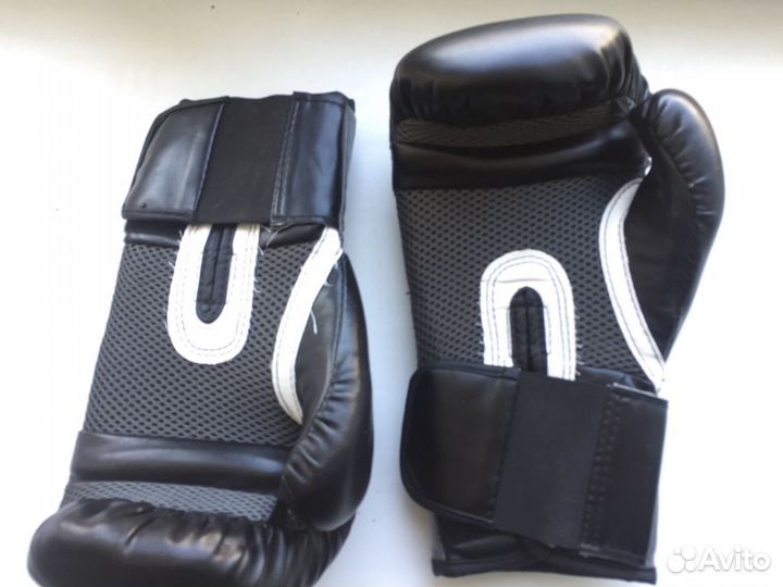 Боксерские перчатки 12 oz everlast