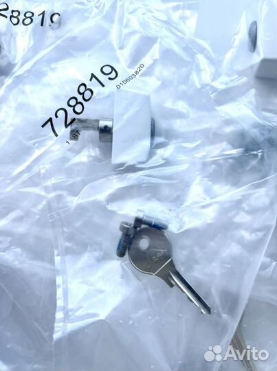 Новые замки на окно Roto Frank блокиратор