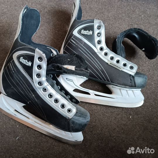 Коньки хоккейные 40 размер