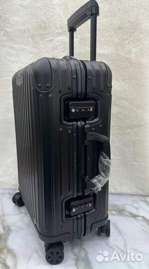 Чемодан Rimowa