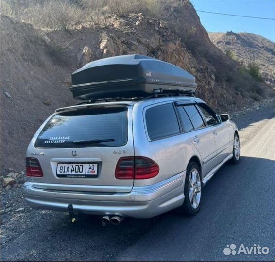 Автобокс Vetlan Titan 1100л