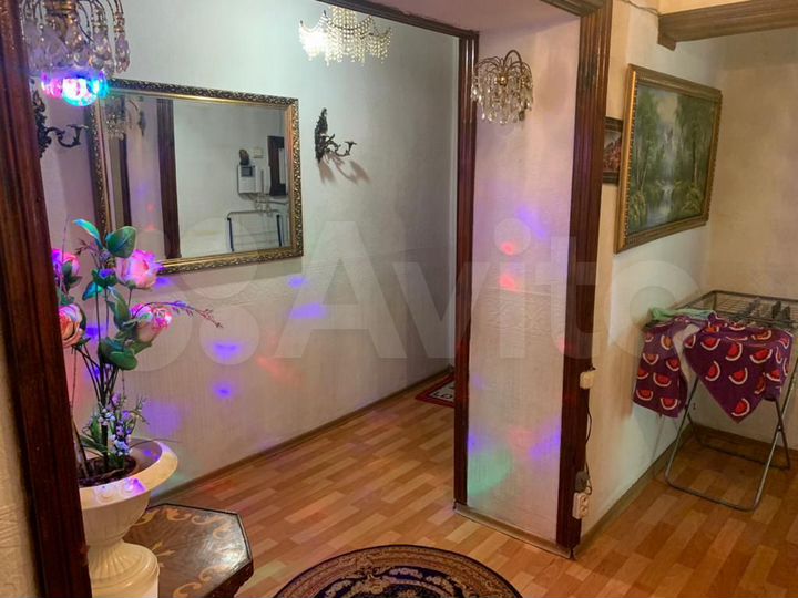 Комната 10 м² в 3-к., 1/5 эт.