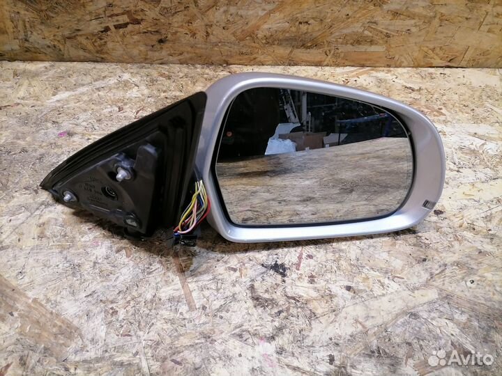 Зеркало правое Audi A6 C6 Rest серебро