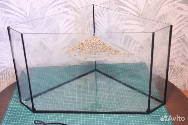 Аквариум угловой, для черепахи 40 литров