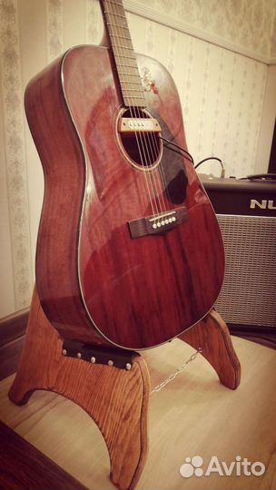 Стойка для гитары