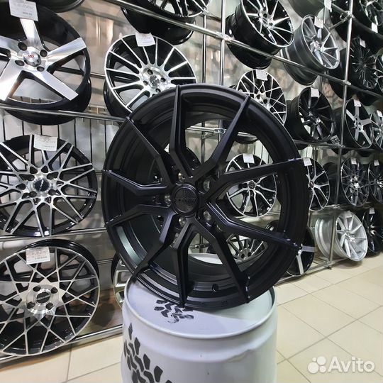 Литые Диски R17 7.0 5*112 ET40 d57.1 U4B