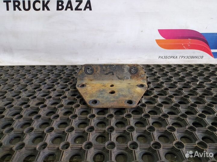 8130098 Кронштейн рессоры Iveco Stralis