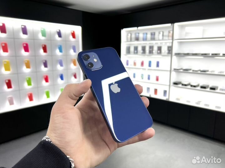 iPhone 12, 64 ГБ