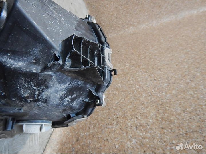 Фара правая Suzuki Jimny