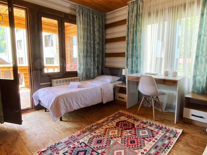 Комната 25 м², 2/4 эт.