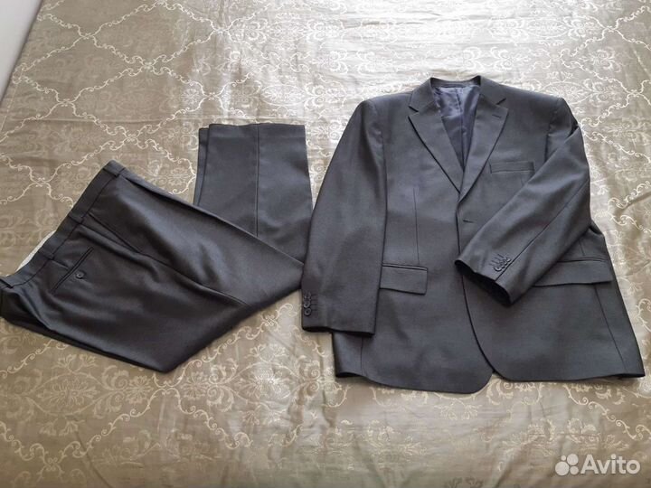Мужской костюм серого цвета размер 60-170