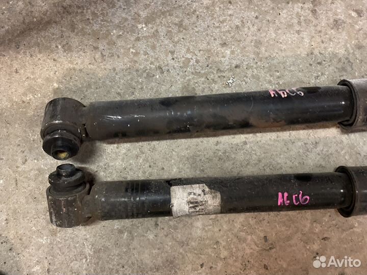 Стойки асортизаторы Audi A6 C6 комплект