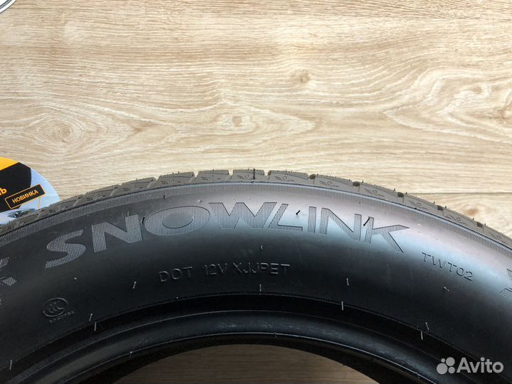 Triangle Snowlink TWT02 245/55 R19