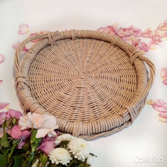 Поднос плетёный с ручками