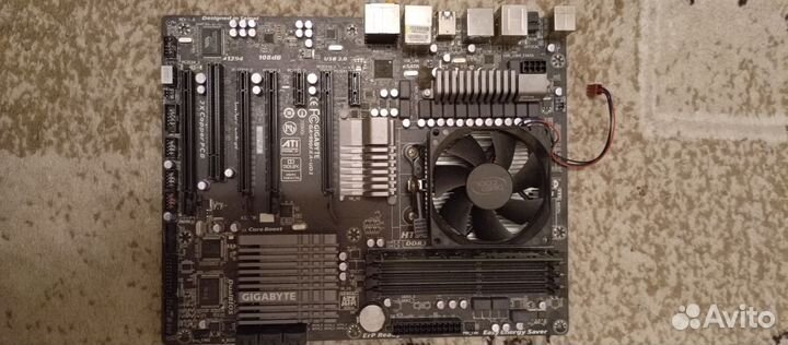 Материнская плата с процессором