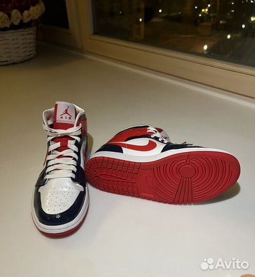 Кроссовки Nike Air Jordan 1 Mid оригинал