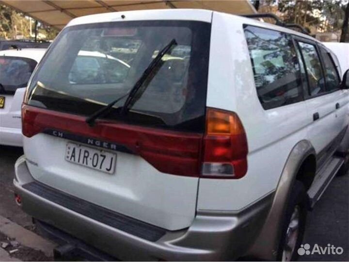 Разбор на запчасти Mitsubishi Montero Sport / Paje