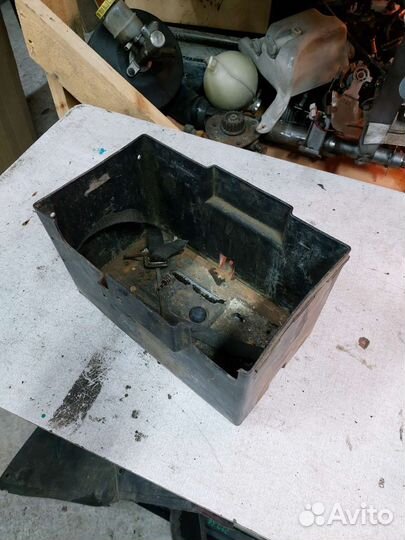 Короб аккумулятора rover 75