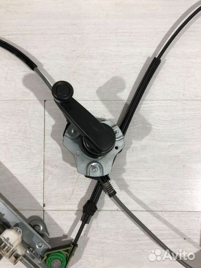 Стеклоподъёмник передний правый LADA granta 1.6 мт