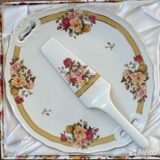 Тарелка для торта с лопаточкой Великобритания