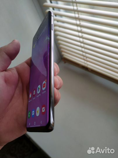 Samsung Galaxy S10, 8/128 ГБ