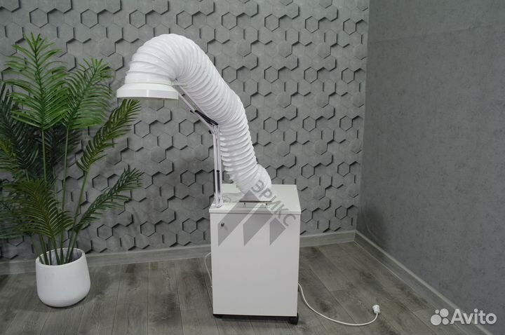 Вытяжка для маникюра и педикюра