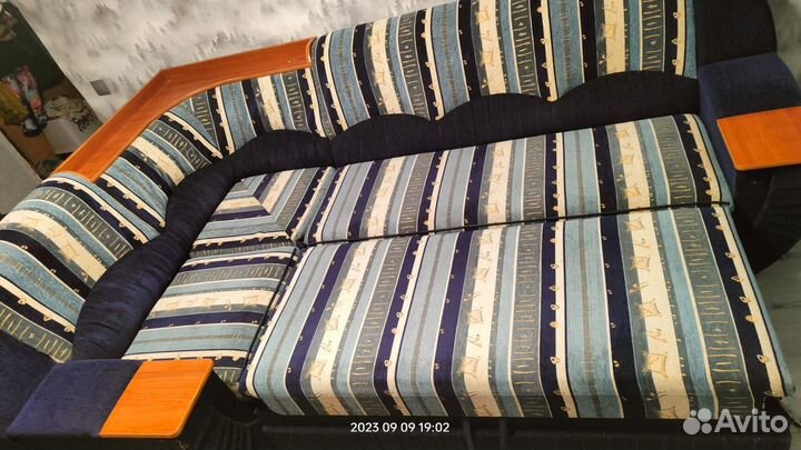 Угловой диван