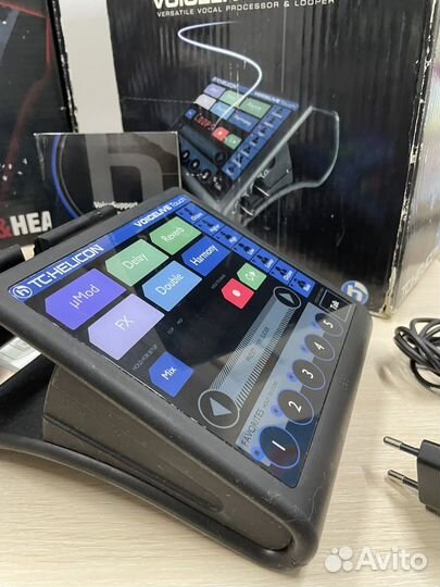 Цифровой процессор эффектов TC Helicon VoiceLive