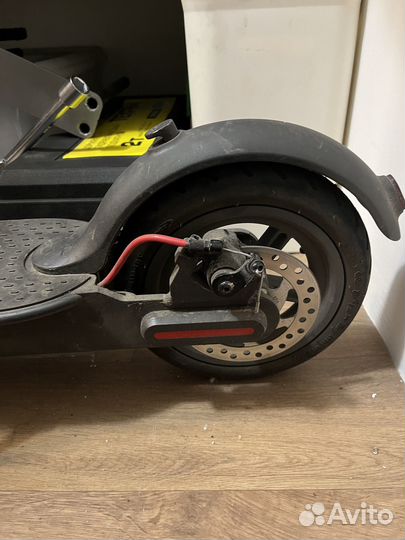 Электросамокат xiaomi m365 pro