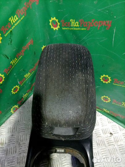 Подлокотник Hyundai Sonata 5 седан 2.4 2005