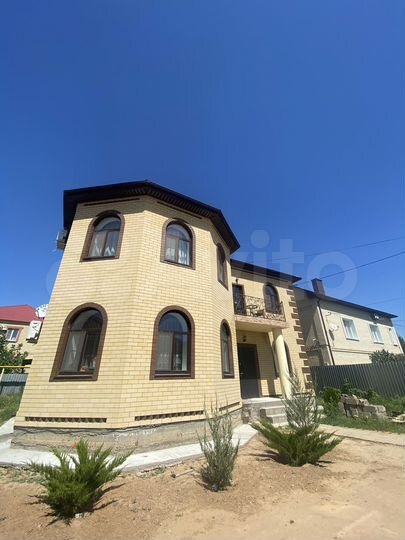 Коттедж 222,7 м² на участке 6 сот.