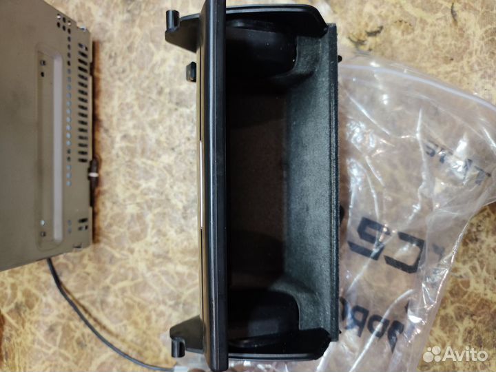 Комп,бордачек,рамка Subaru outback