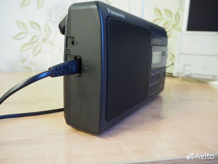 Радиоприемник panasonic RF 3700