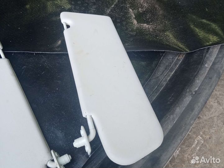 Солнцезащитный козырёк на Нива Шевроле