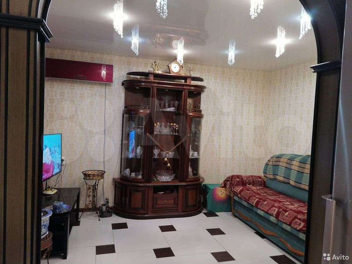 2-к. квартира, 46 м², 3/6 эт.