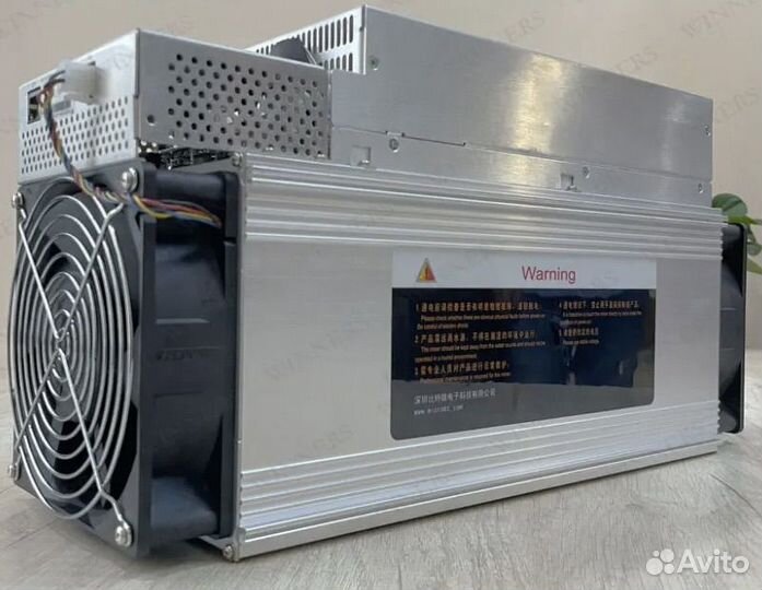 Whatsminer M30s, Bitmain Antminer, Avalon